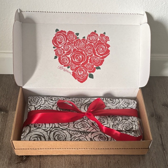 Brighton Wild Love Tote - NWT - Picture 4 of 5